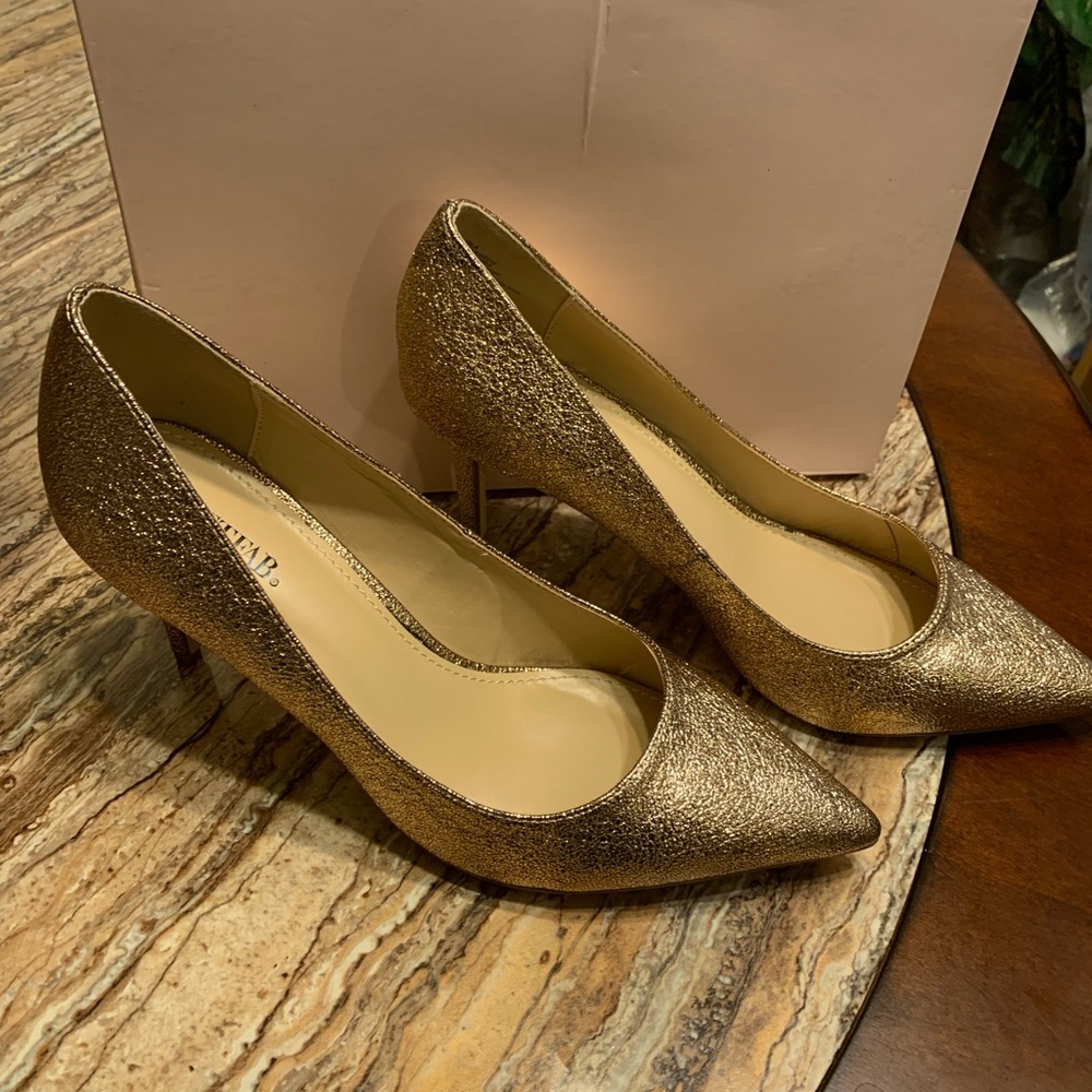 ROSE GOLD PUMPS